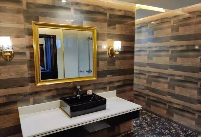 هتل Royal Mansion