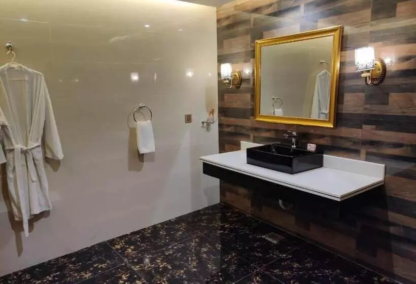 هتل Royal Mansion