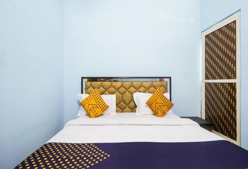 Hotel Spot On 76550 Golden Light