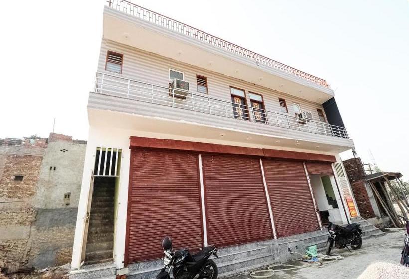 Hotel Spot On 76550 Golden Light