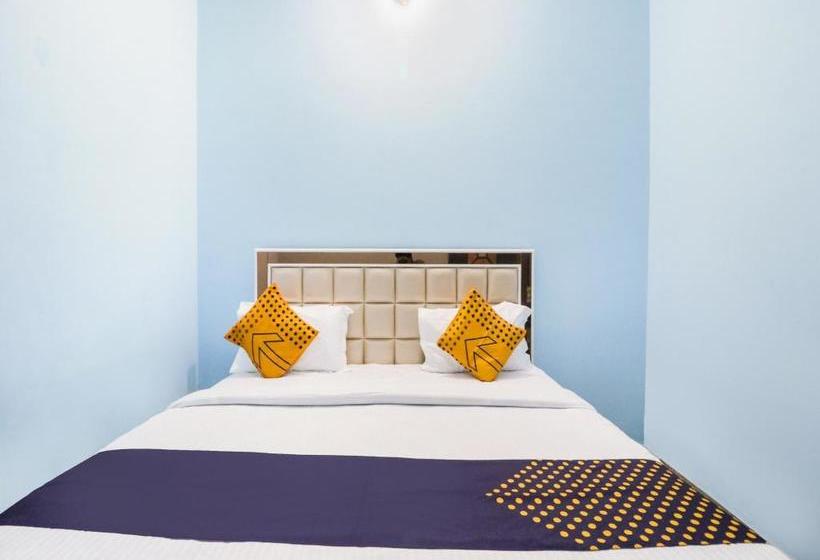 Hotel Spot On 76550 Golden Light