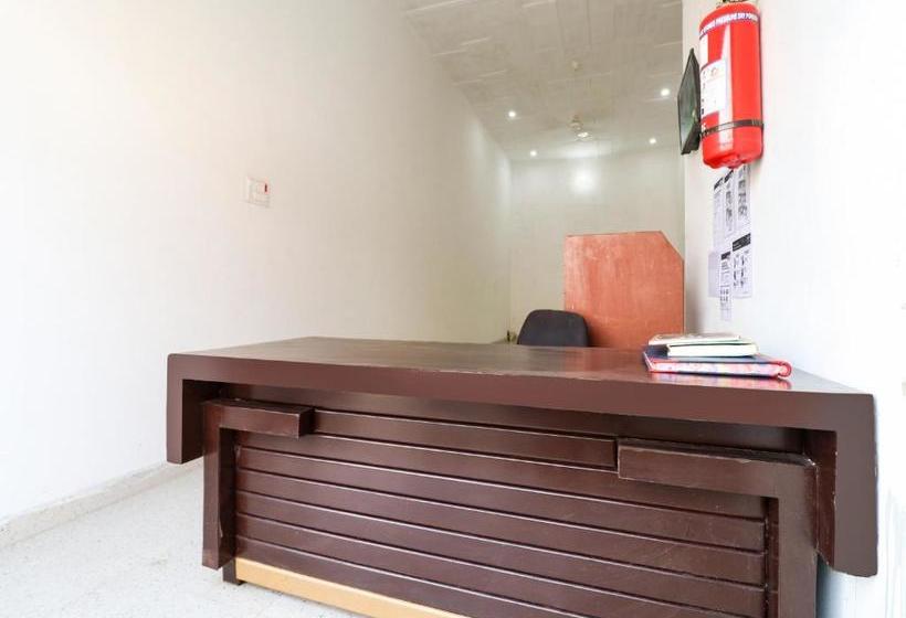 Hotel Spot On 76550 Golden Light