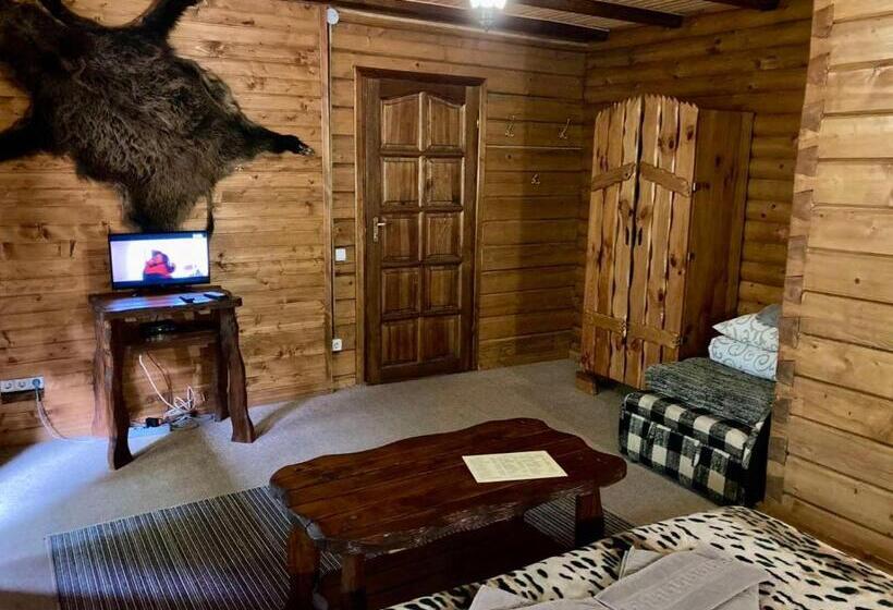 فندق صغير Skelia