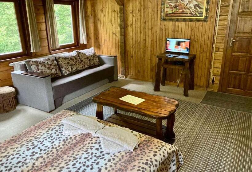 فندق صغير Skelia