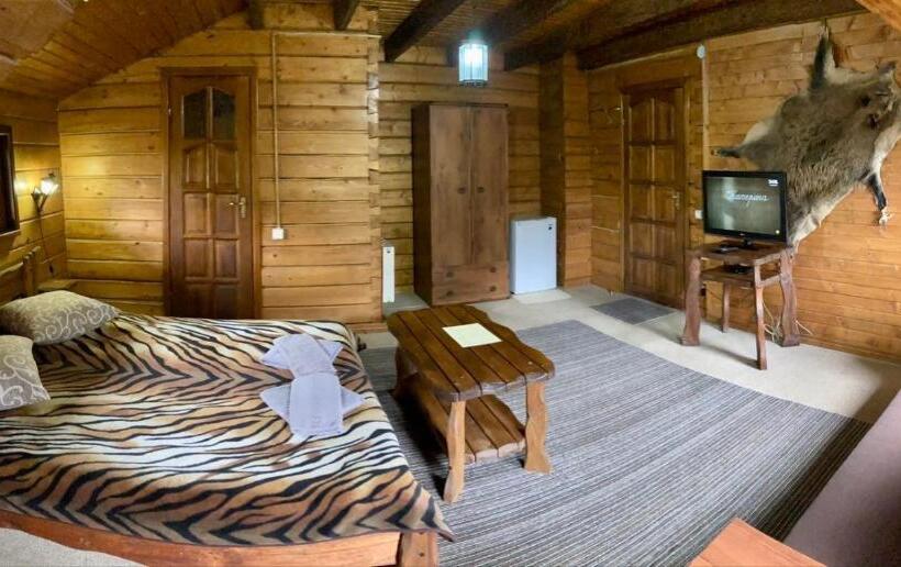 فندق صغير Skelia