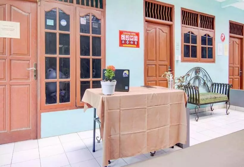 ホテル Spot On 3979 Wisma Purimas Syariah