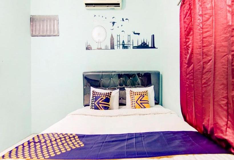 בית מלון כפרי Spot On 3979 Wisma Purimas Syariah