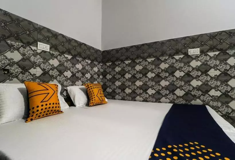 ホテル Spot On 63191 Preet Guest House