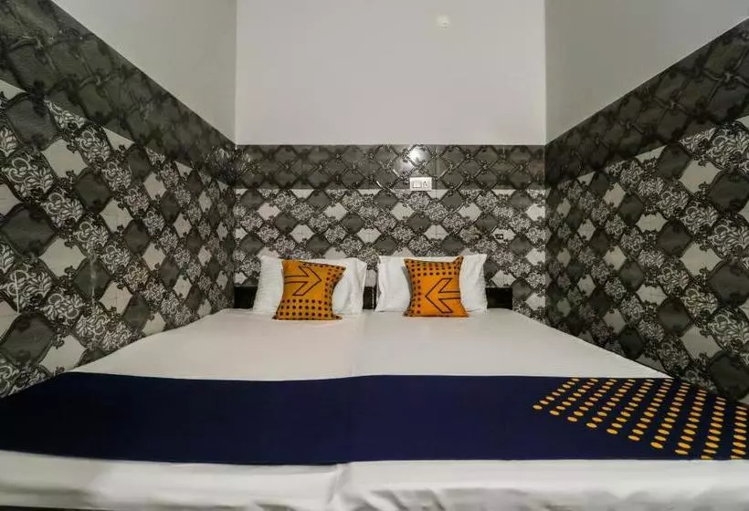 ホテル Spot On 63191 Preet Guest House