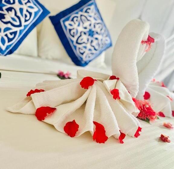 פנסיון Miti Beach Bungalows