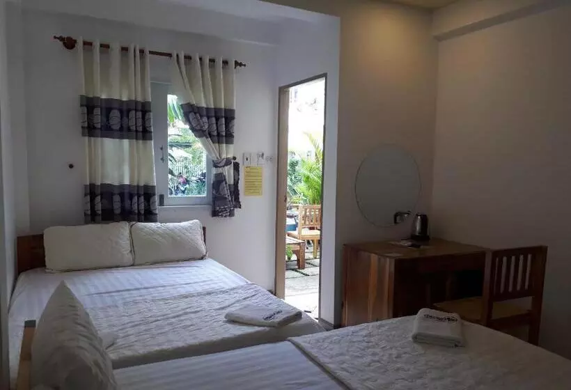 پانسیون ღ Orchid Guesthouse ღ 2 Minutes To The Beach & Night Market ღ