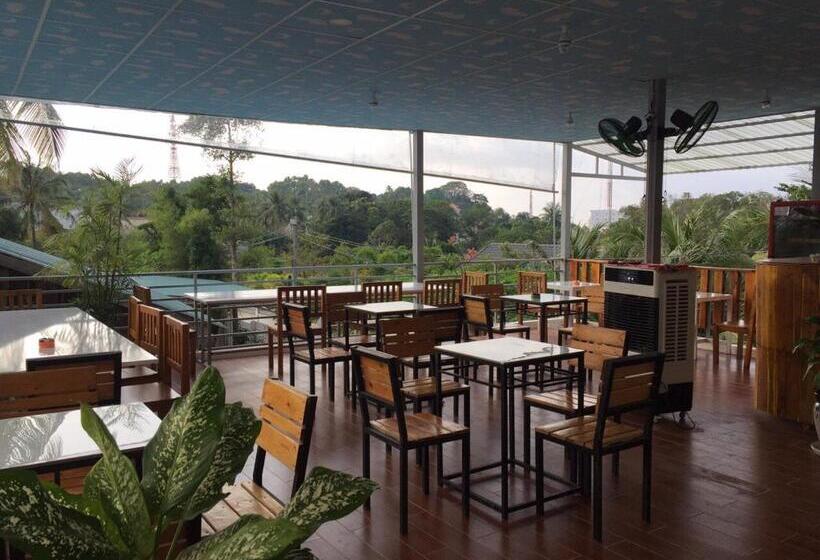 پانسیون ღ Orchid Guesthouse ღ 2 Minutes To The Beach & Night Market ღ