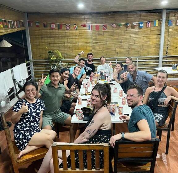 پانسیون ღ Orchid Guesthouse ღ 2 Minutes To The Beach & Night Market ღ