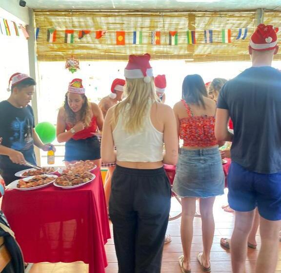 پانسیون ღ Orchid Guesthouse ღ 2 Minutes To The Beach & Night Market ღ