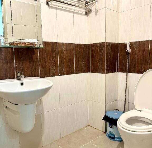 پانسیون ღ Orchid Guesthouse ღ 2 Minutes To The Beach & Night Market ღ