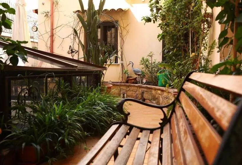 住宿加早餐  Art Lincoln