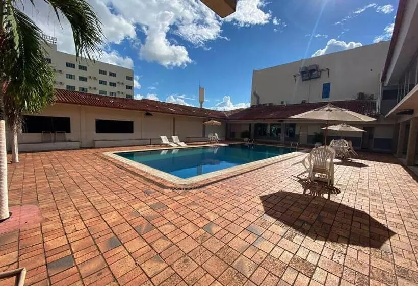 هتل Aquarius Selva