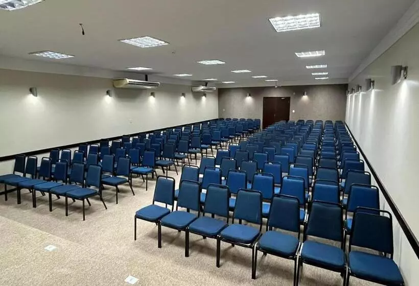 هتل Aquarius Selva