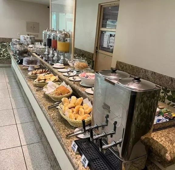 هتل Aquarius Selva