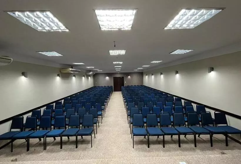 هتل Aquarius Selva