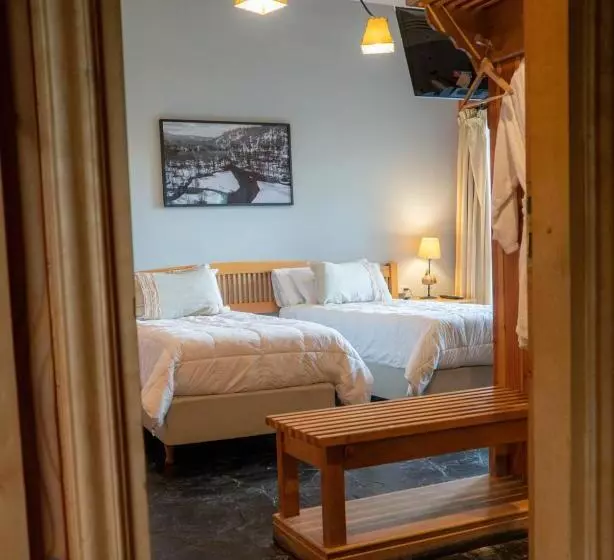 هتل Arrayan Lake View Mountain Lodge & Casa De Te Arrayan