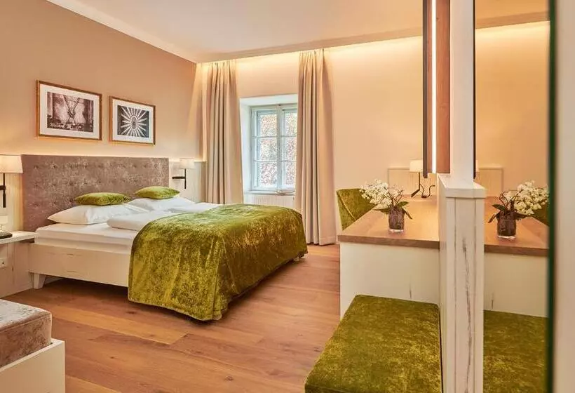 ホテル Das Schloss An Der Eisenstrasse