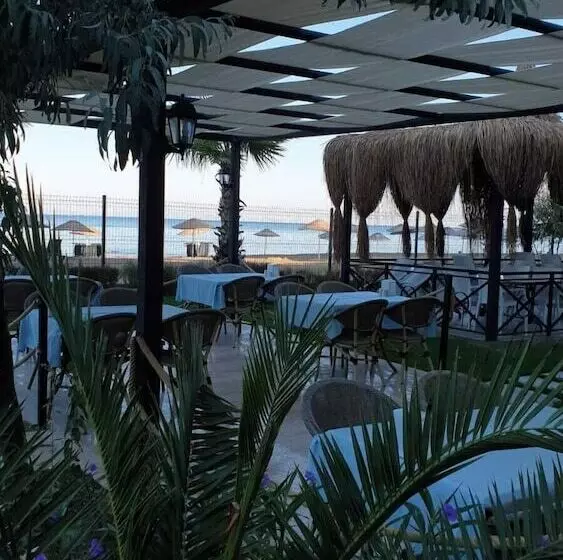 فندق Dikili Sunset Club