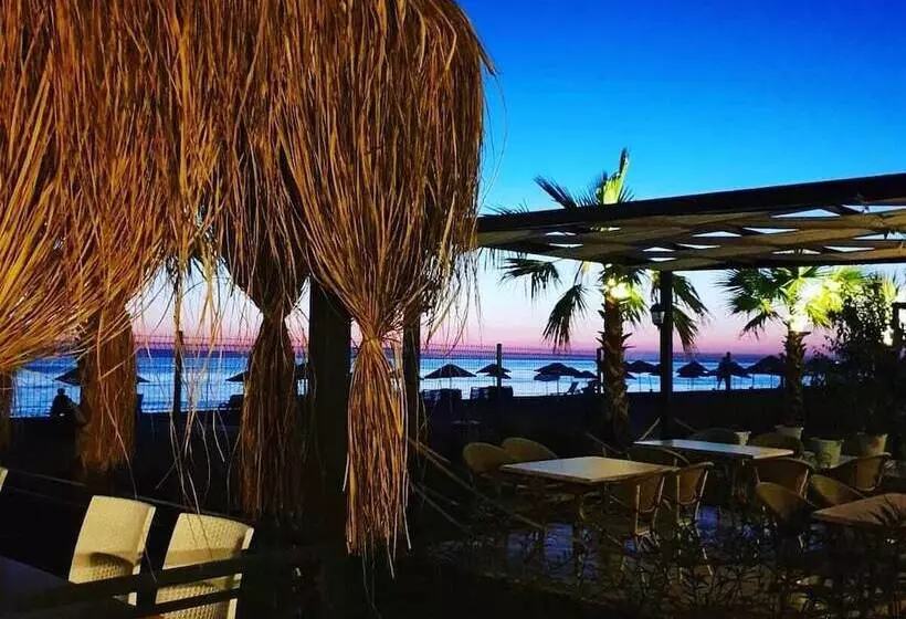فندق Dikili Sunset Club