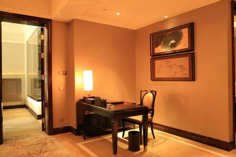 Hotel Shanghai Dongjiao State Guest