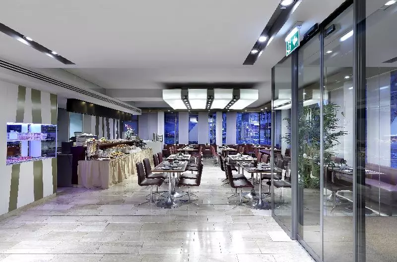 호텔 Eurostars Embassy