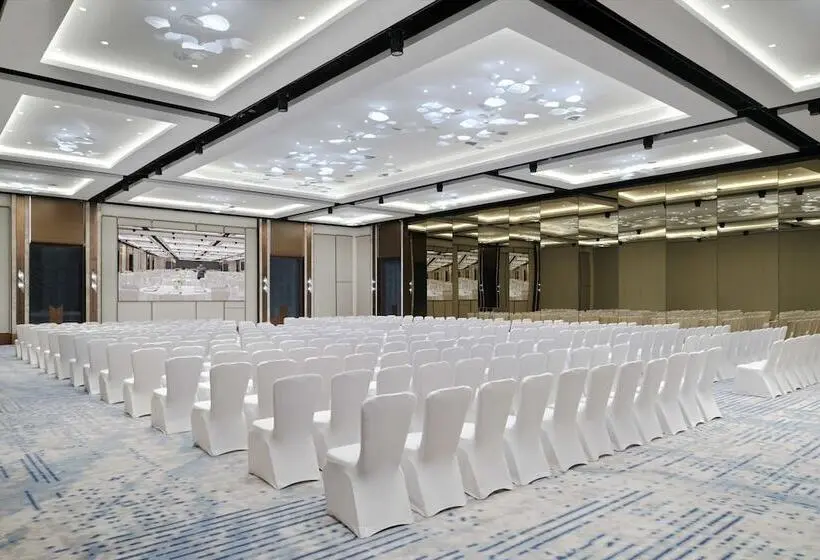 هتل Intercontinental Dubai Festival City, An Ihg
