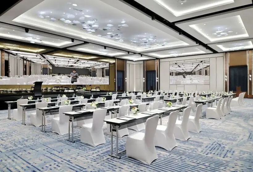 هتل Intercontinental Dubai Festival City, An Ihg