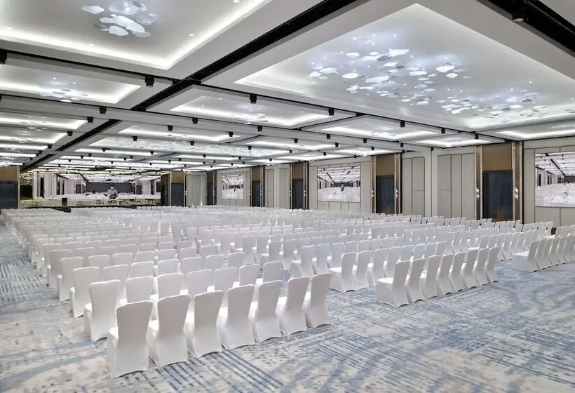هتل Intercontinental Dubai Festival City, An Ihg