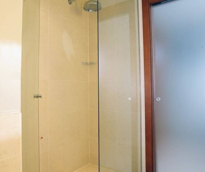 בית מלון כפרי NH Linate