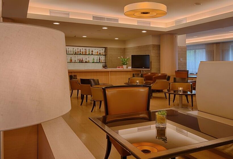 בית מלון כפרי NH Linate