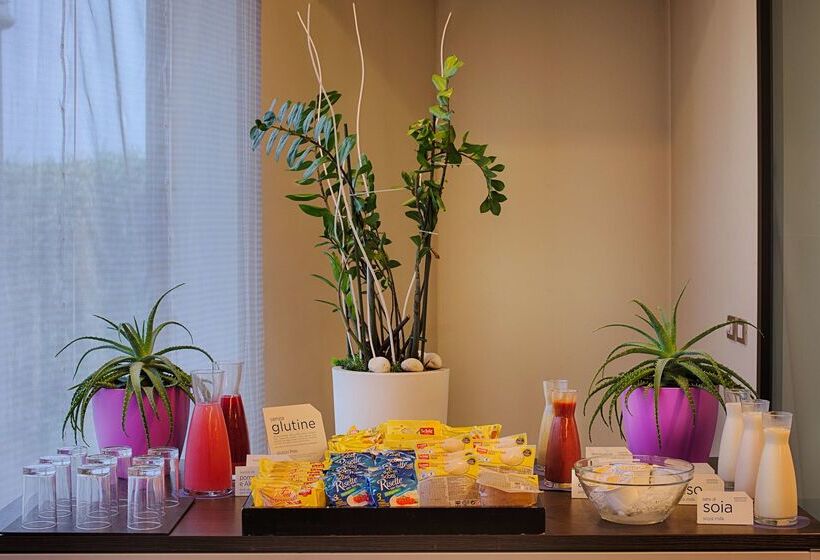 בית מלון כפרי NH Linate