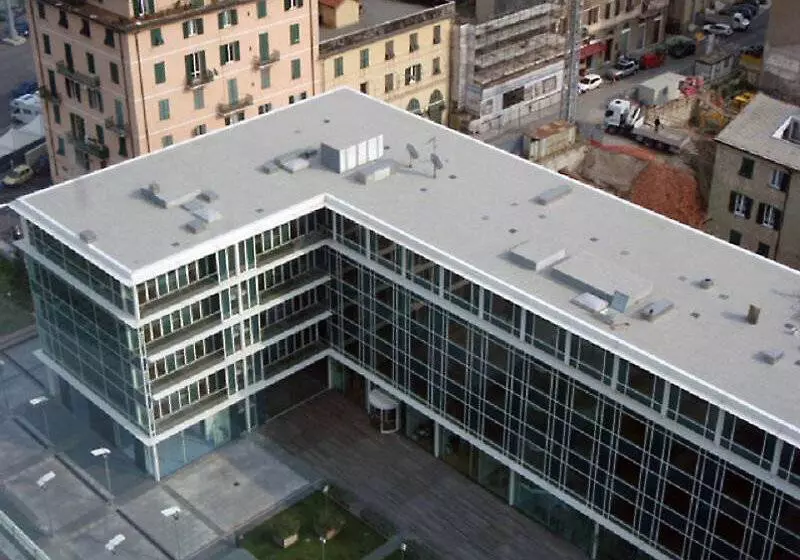 هتل NH Savona Darsena