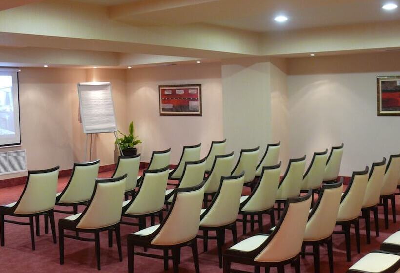 ホテル Olympia Golden Beach Resort & Spa