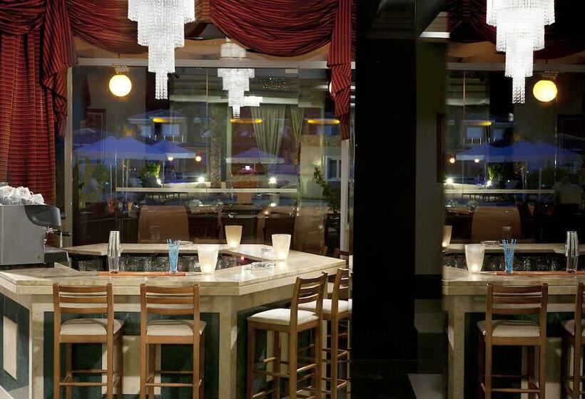 ホテル Olympia Golden Beach Resort & Spa