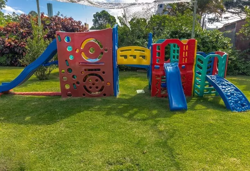 בית מלון כפרי Porto Sol Beach