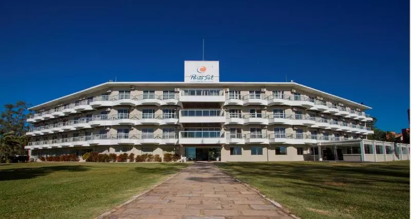 בית מלון כפרי Porto Sol Beach