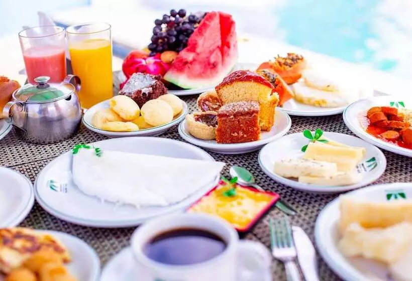 ホテル Pousada Mahon Mar