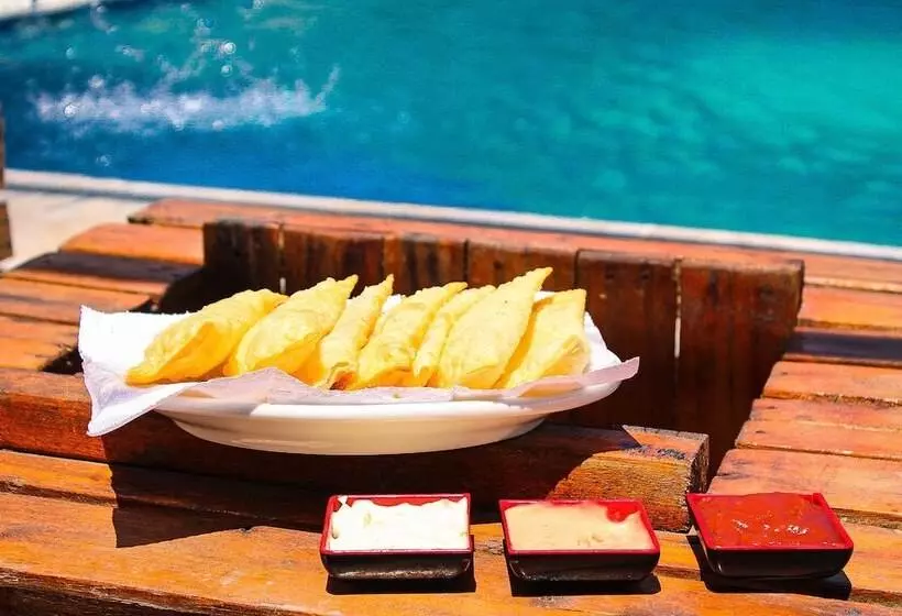 ホテル Pousada Mahon Mar