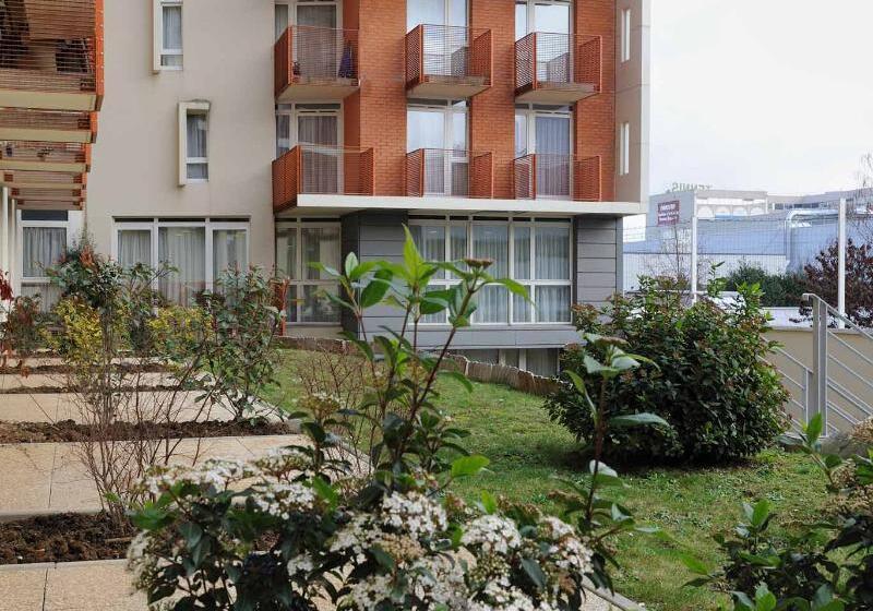 בית מלון כפרי Séjours & Affaires Paris Ivry