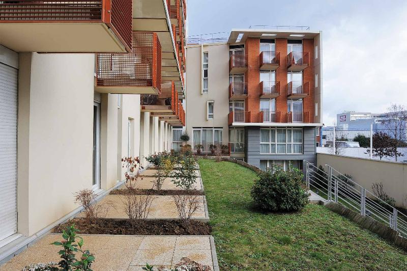 בית מלון כפרי Séjours & Affaires Paris Ivry