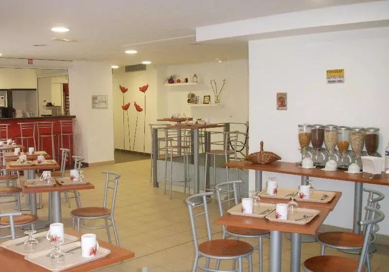 هتل Séjours & Affaires Paris Ivry