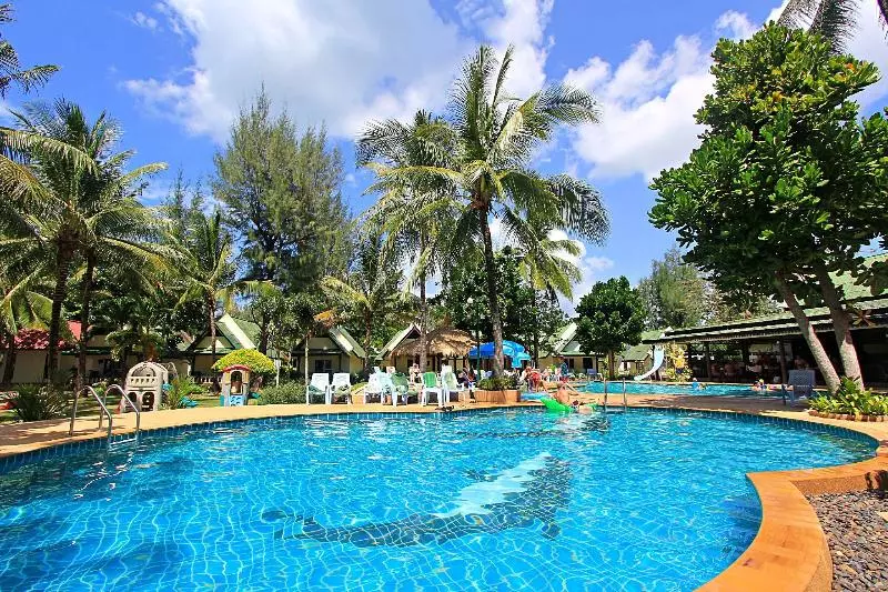 Отель Southern Lanta Resort