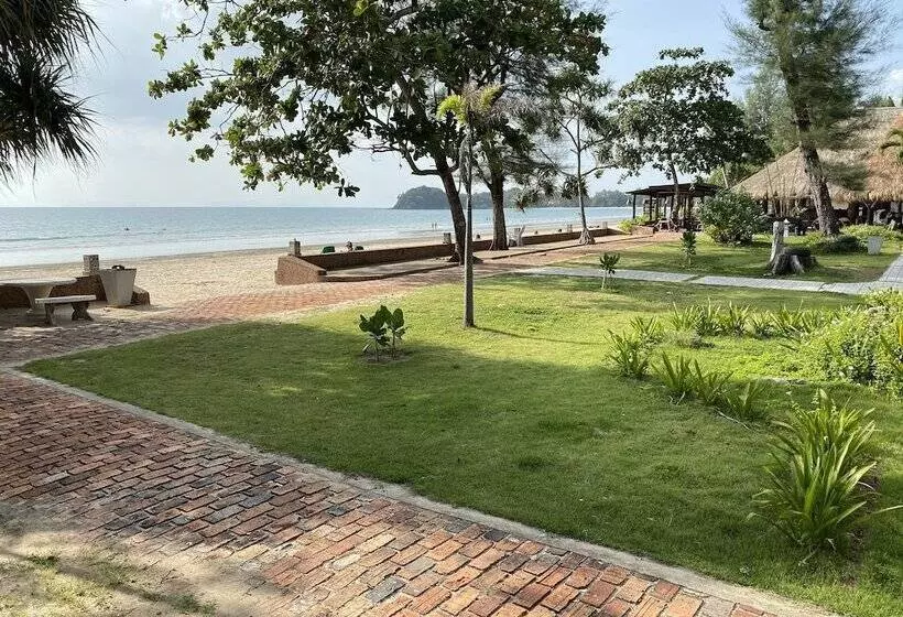 Отель Southern Lanta Resort