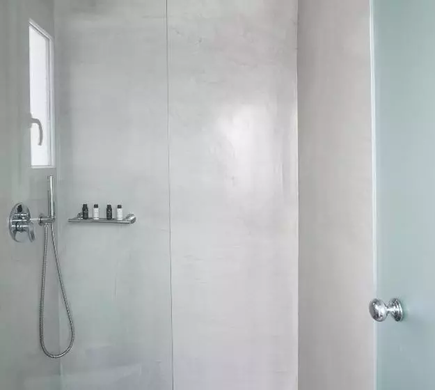 Loizos Stylish Residences