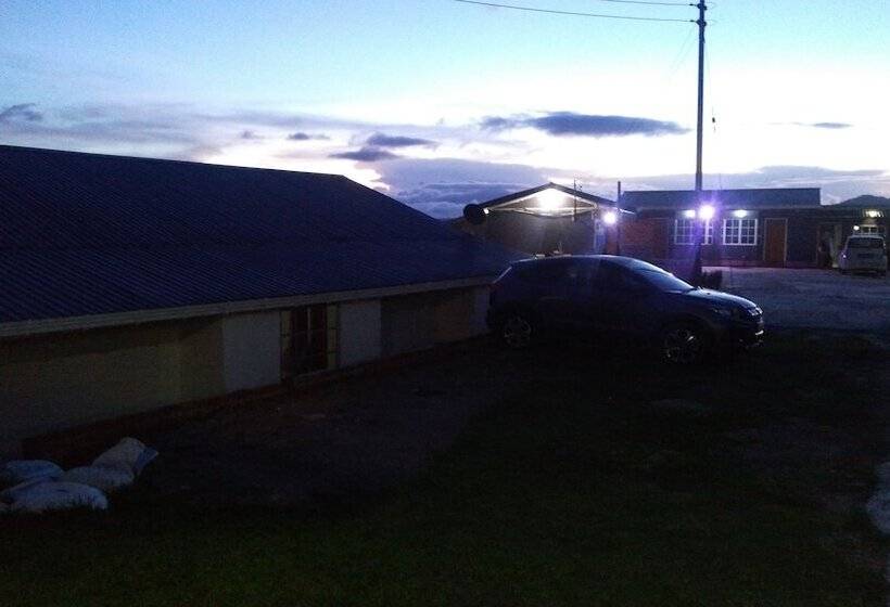 호텔 Cahaya Lodge Kundasang